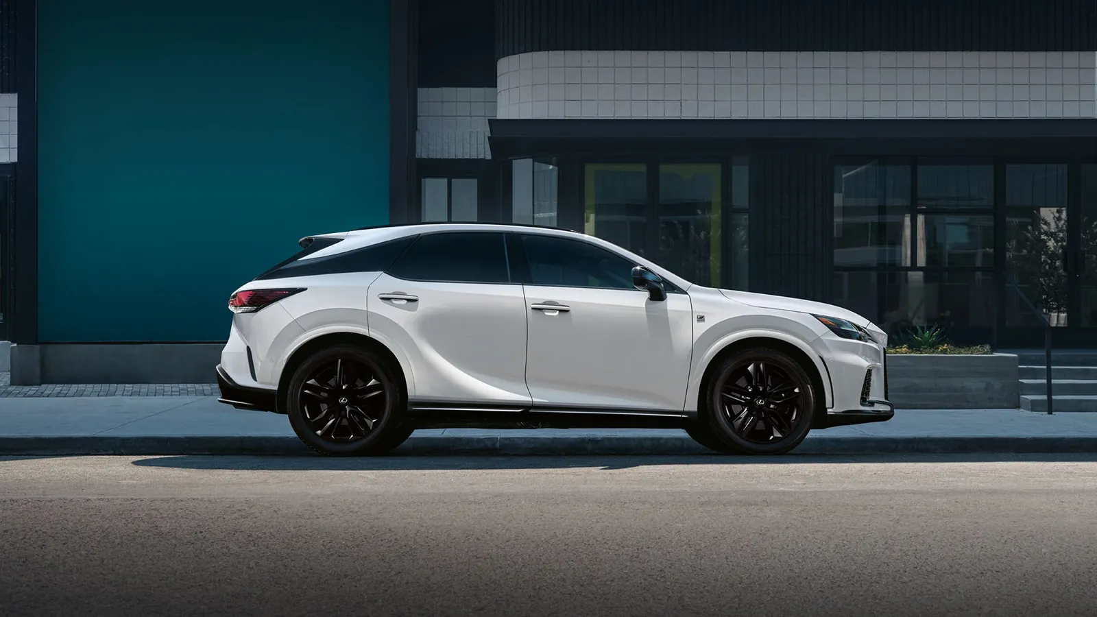 Lexus RX Performans Hybrid