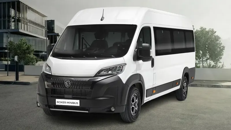 Peugeot Yeni PEUGEOT BOXER Minibüs Yeni BOXER Minibüs Personel (16+1) 2.2 BlueHDi 140hp MT6 S&S
