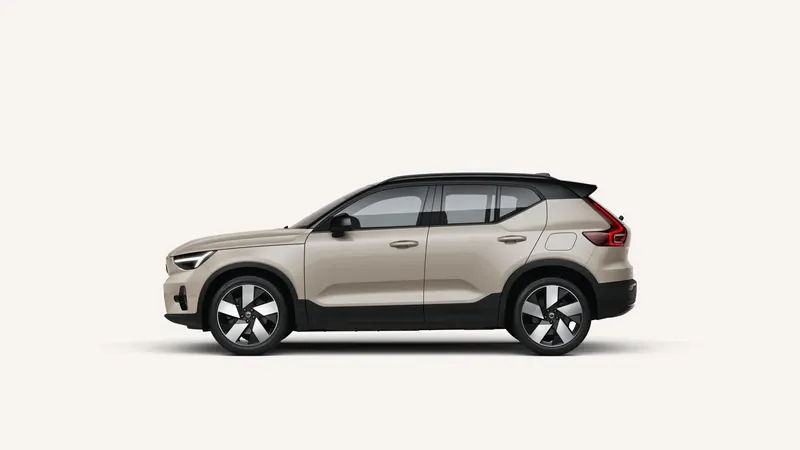 Volvo EX40 Black Edition Ultra, Single Motor Extended Range